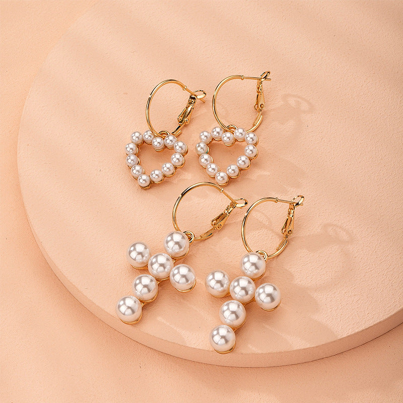 Women's Design Pearl Graceful And Fashionable Love Earrings