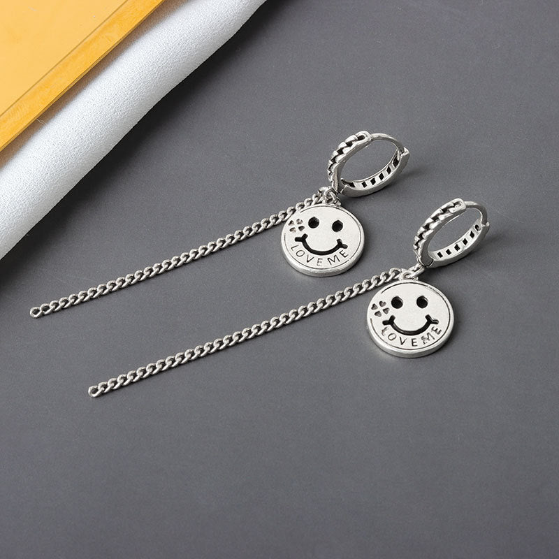 Boucles d'oreilles rondes en argent sterling avec visage souriant pour femme avec alphabet rétro