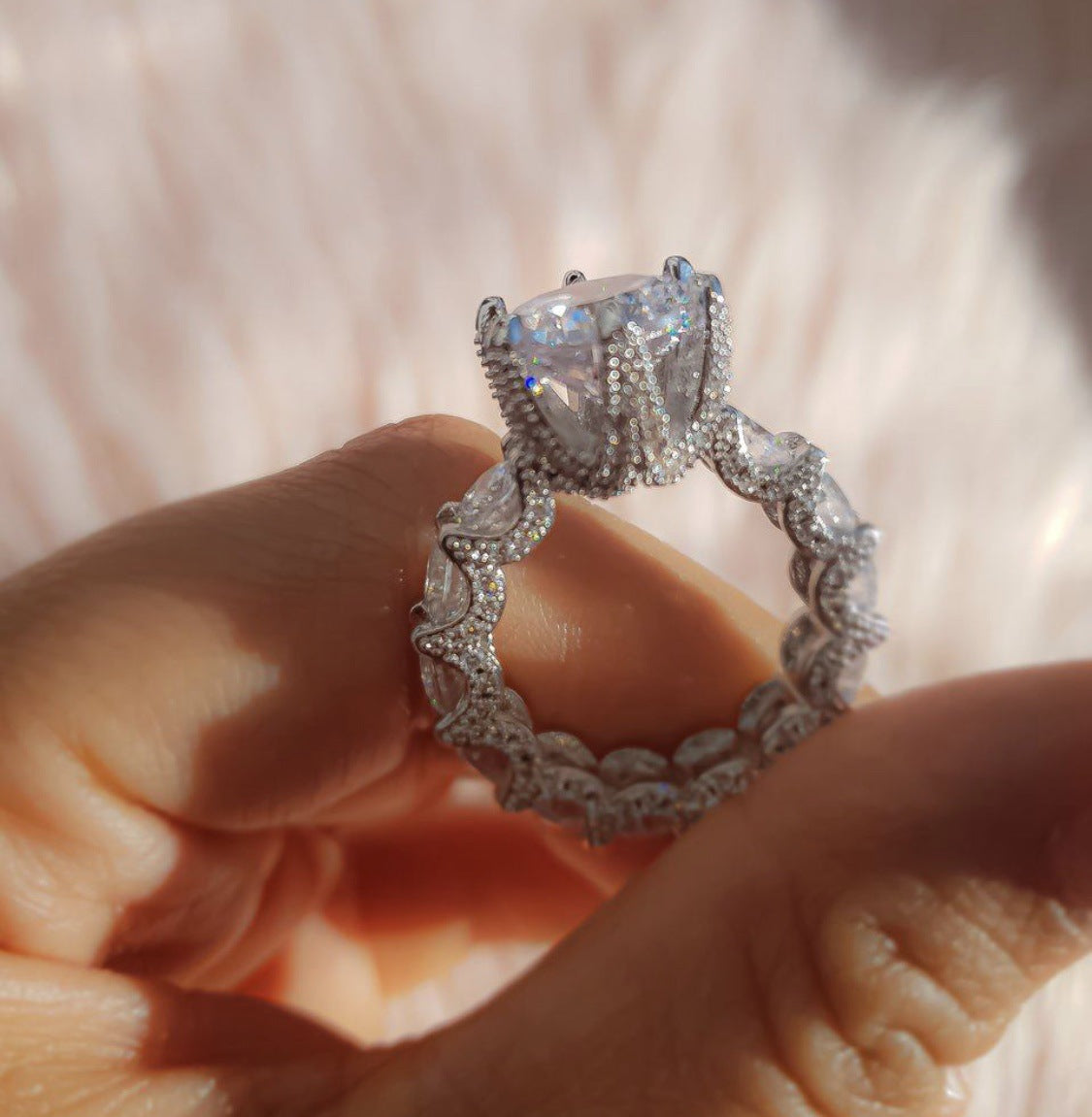 Women's Zircon Alloy Inlaid Packaging Clothing Ring