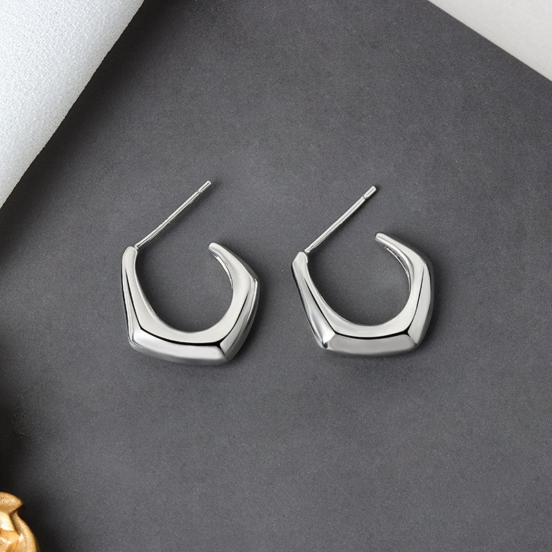 Boucles d'oreilles simples et froides, Design géométrique exagéré pour femmes