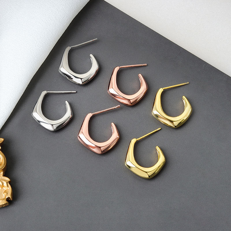 Boucles d'oreilles simples et froides, Design géométrique exagéré pour femmes