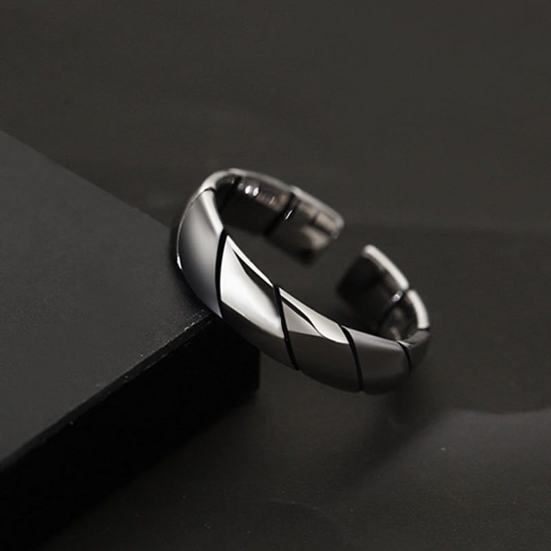 Women's & Men's & Fashion Simple Personality Retro Index Finger Cold Style Rings