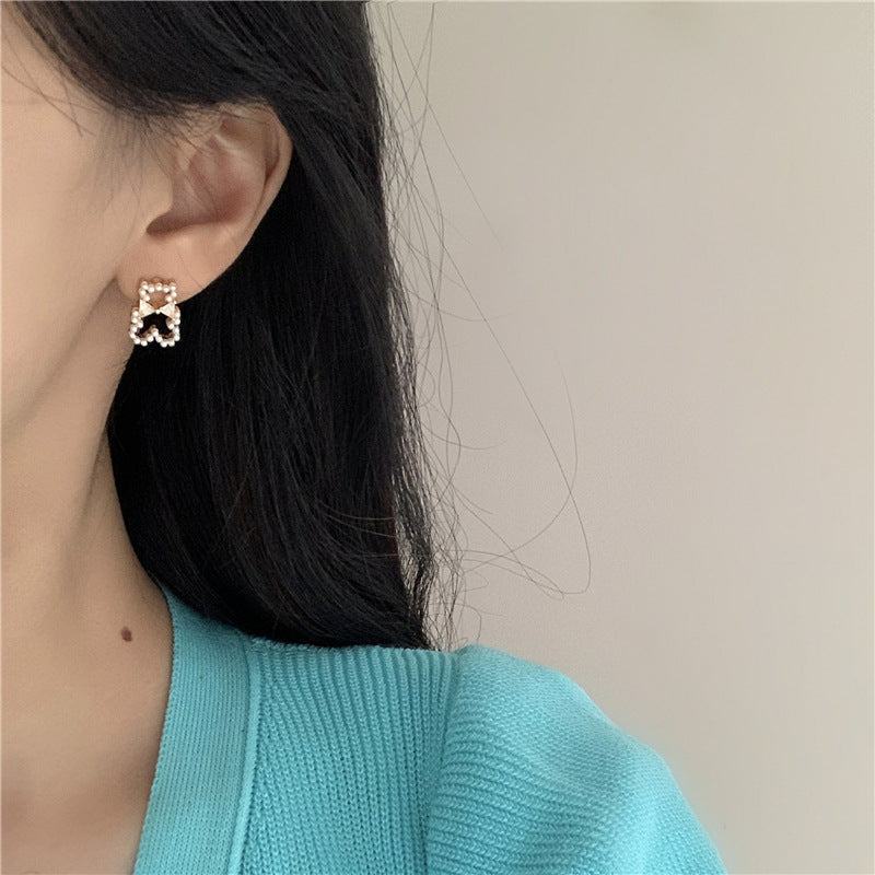Women's Sier Pearl Fashion Simple Ear Clip Design Style Stud Earrings