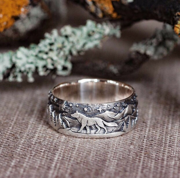Women's & Men's Loyal Wolf Couple Retro Simple Fashion Ring