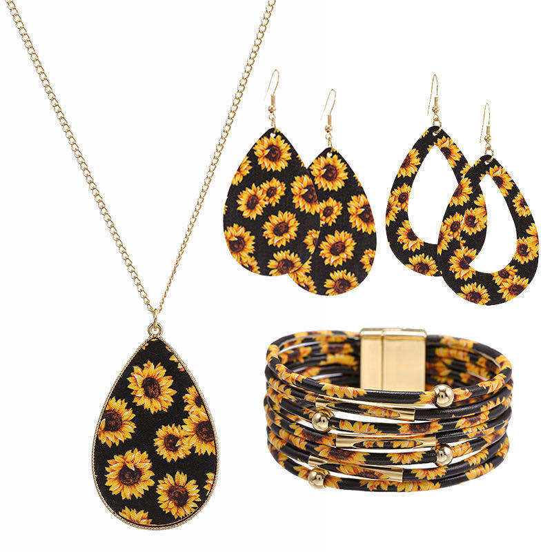 New Christmas Leather Leopard Santa Claus Jewelry Set