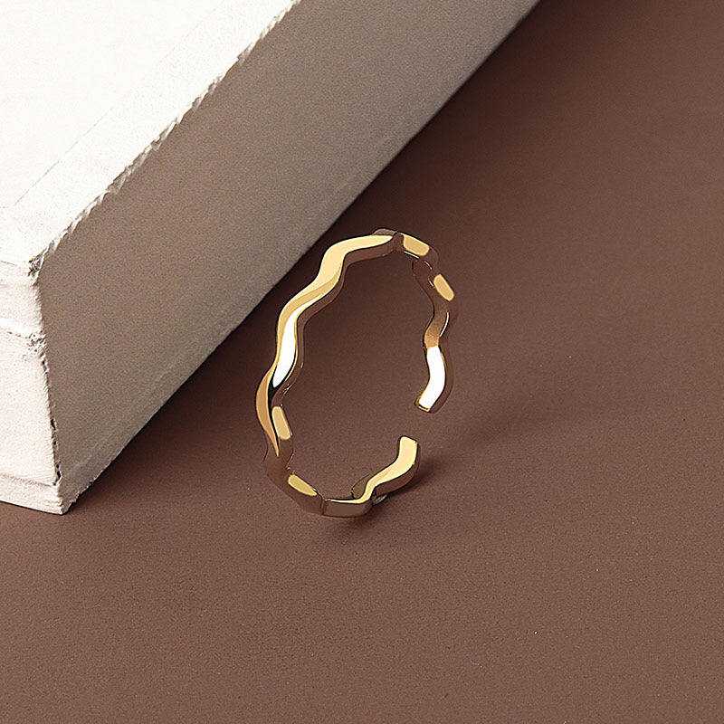 Women's Korean Sier-plated Simple Curve Smooth Wave Rings