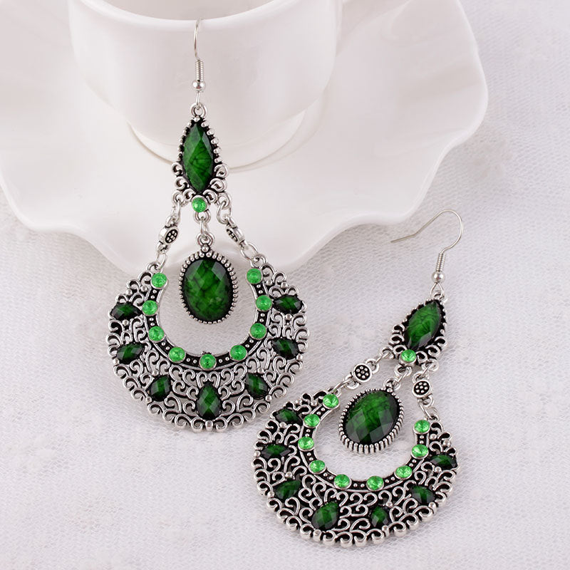Women's High Profile Retro Court Style Long Earrings