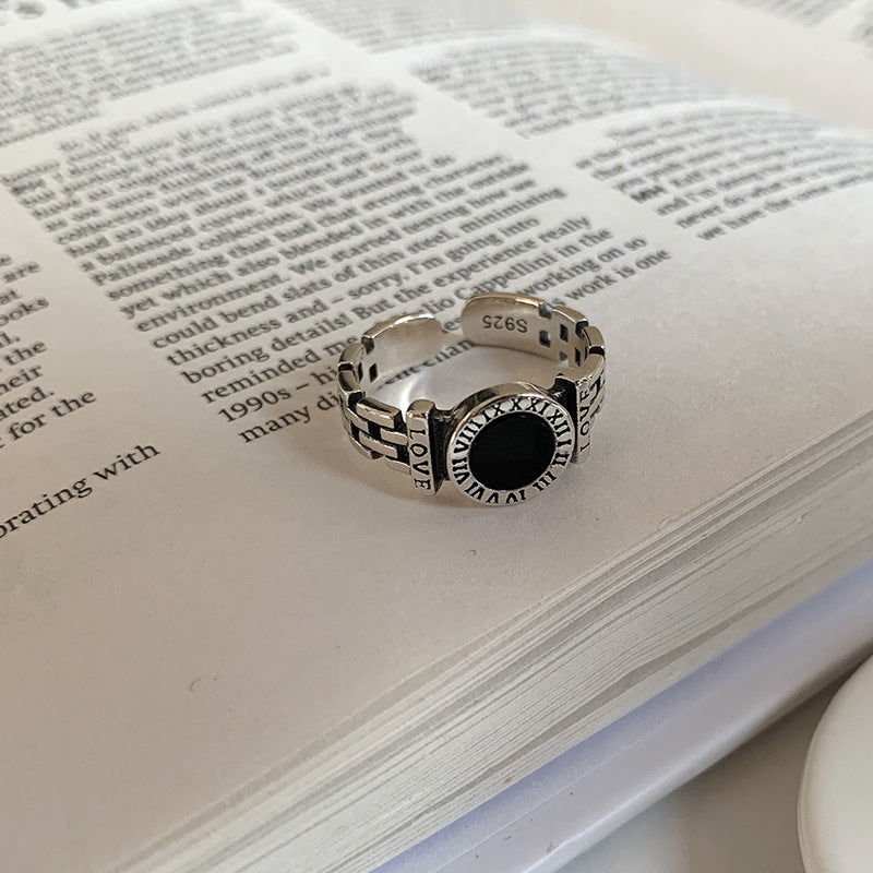 Hollow Index Finger Version Black Circle Rings