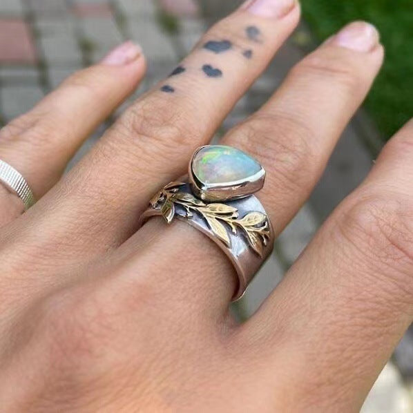 Women's Alloy Inlaid Geometric Retro Punk Creative Style Versatile Rings