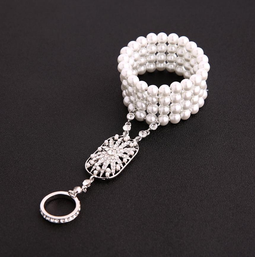 Amazing Ornament Integrated Chain Small Accessories Bracelets