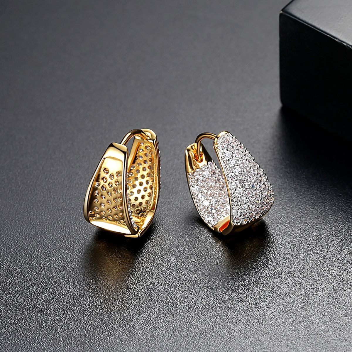 Women's Electroplated Real Gold Simple Zircon Earrings