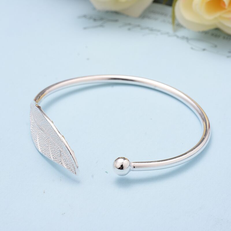 Women's Korean Version Sweet Art Leaf Simple Fresh Branch Bracelets