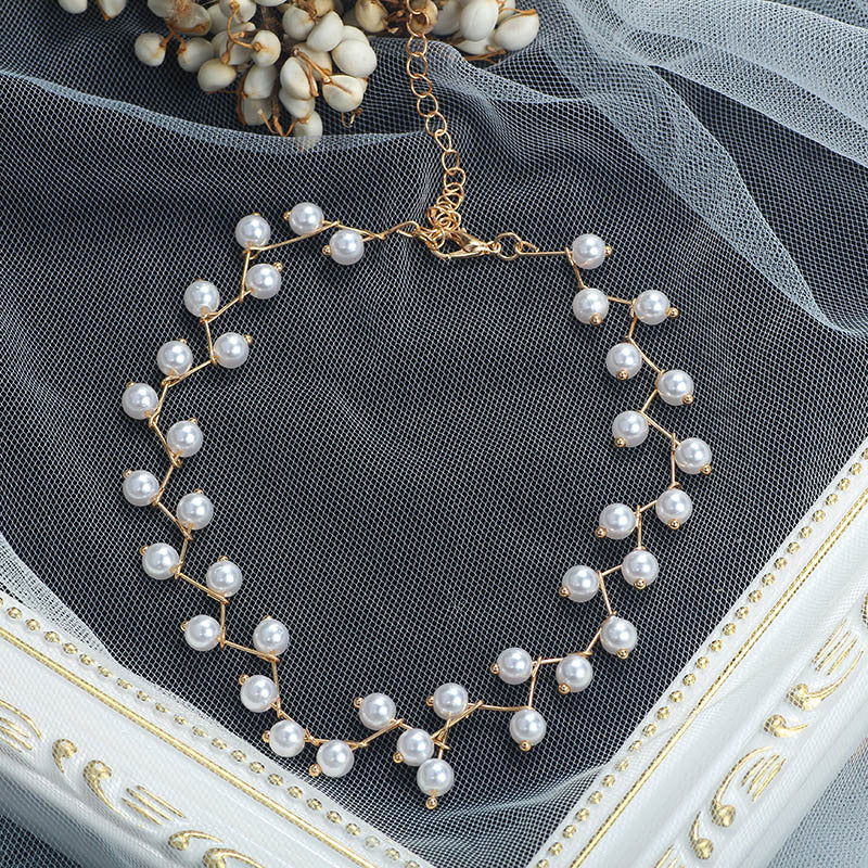 Women's Style Elegant Short Pearl Simple Folding Line Necklaces