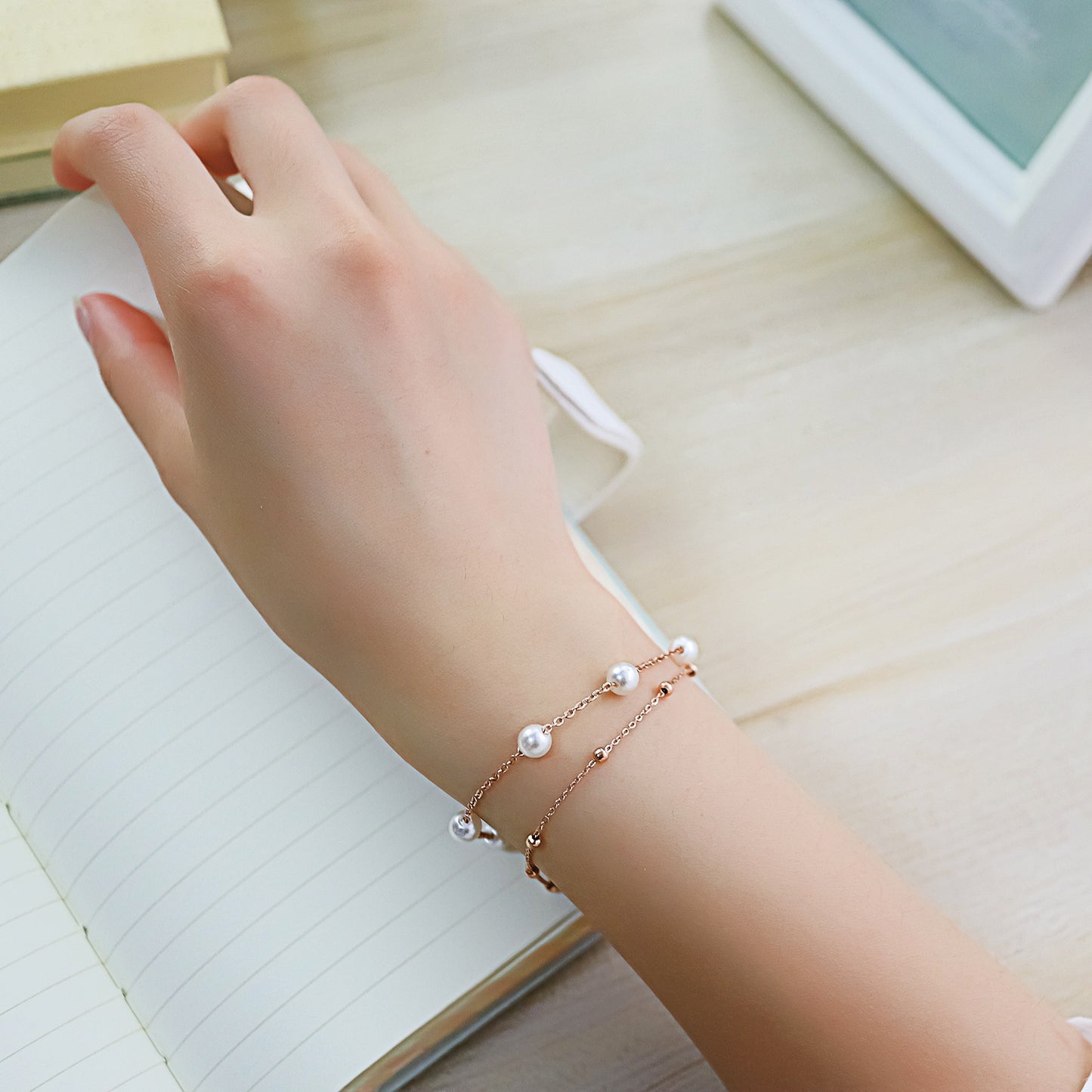 Women's Simple Sweet Pearl Accessories Temperament Wild Bracelets