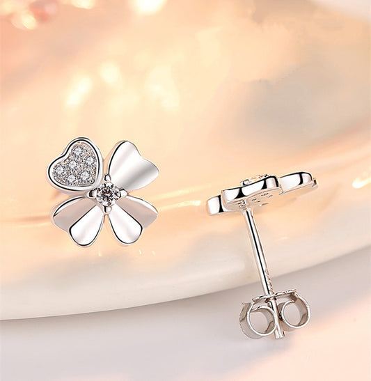 Mini trèfle avec boucles d'oreilles en cristal simples et tendance