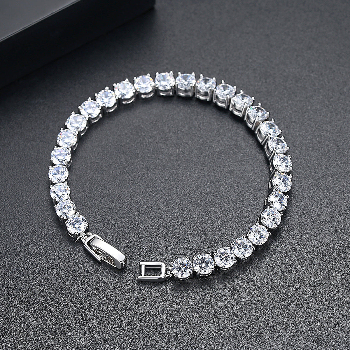 Women's Copper Zircon Simple Personality Jewelry Gift Bracelets