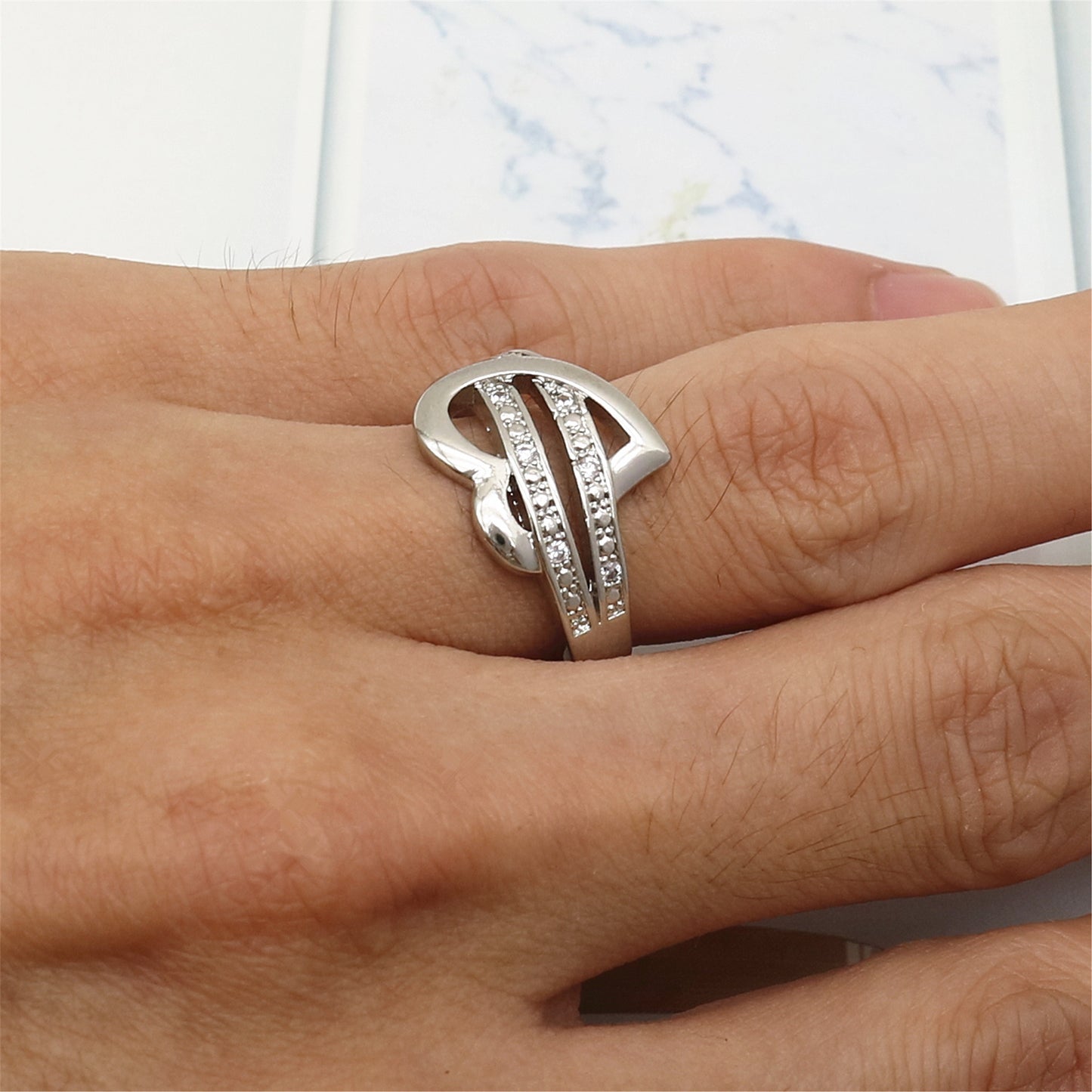 Women's Fashion Sier Color Love Heart Female Rings