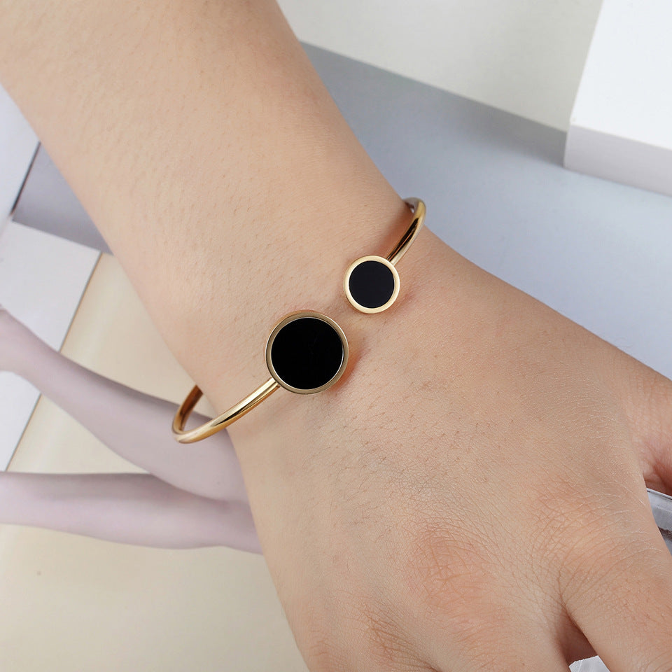 Women's Steel Personality Round Korean Style Stainless Shell Bracelet
