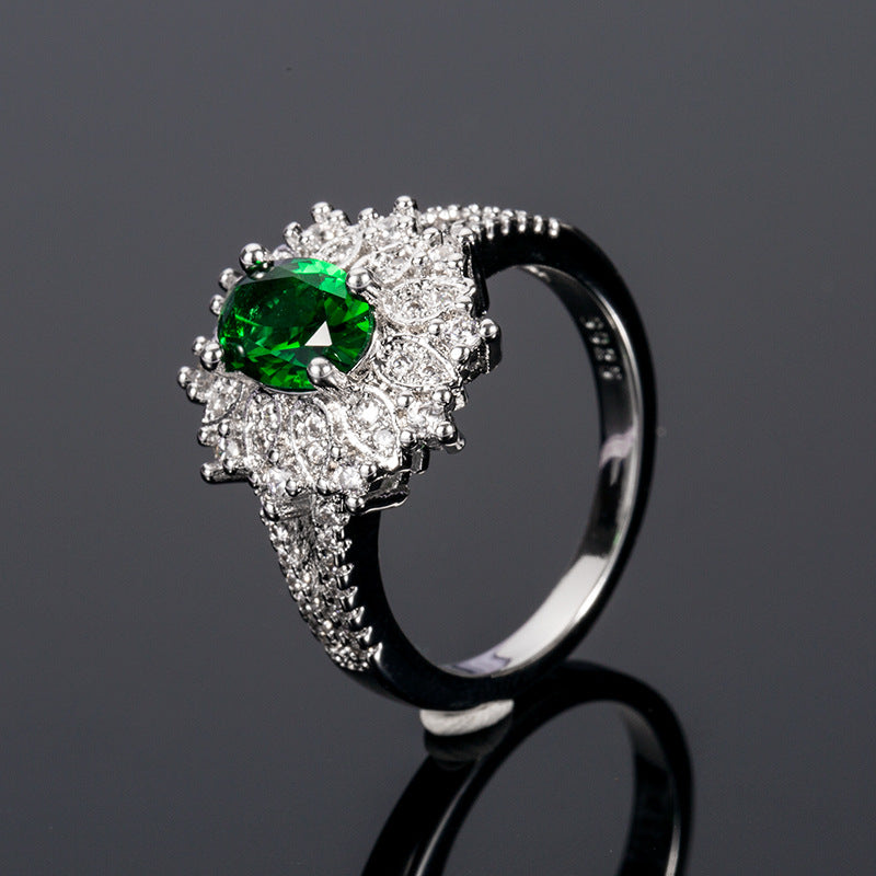 Women's Exquisite Flower-shaped Emerald Zircon For Rings