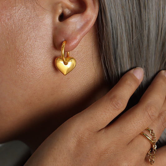 Elegant Heart Shaped Love Metal Good Texture Personality Shell Titanium Earrings