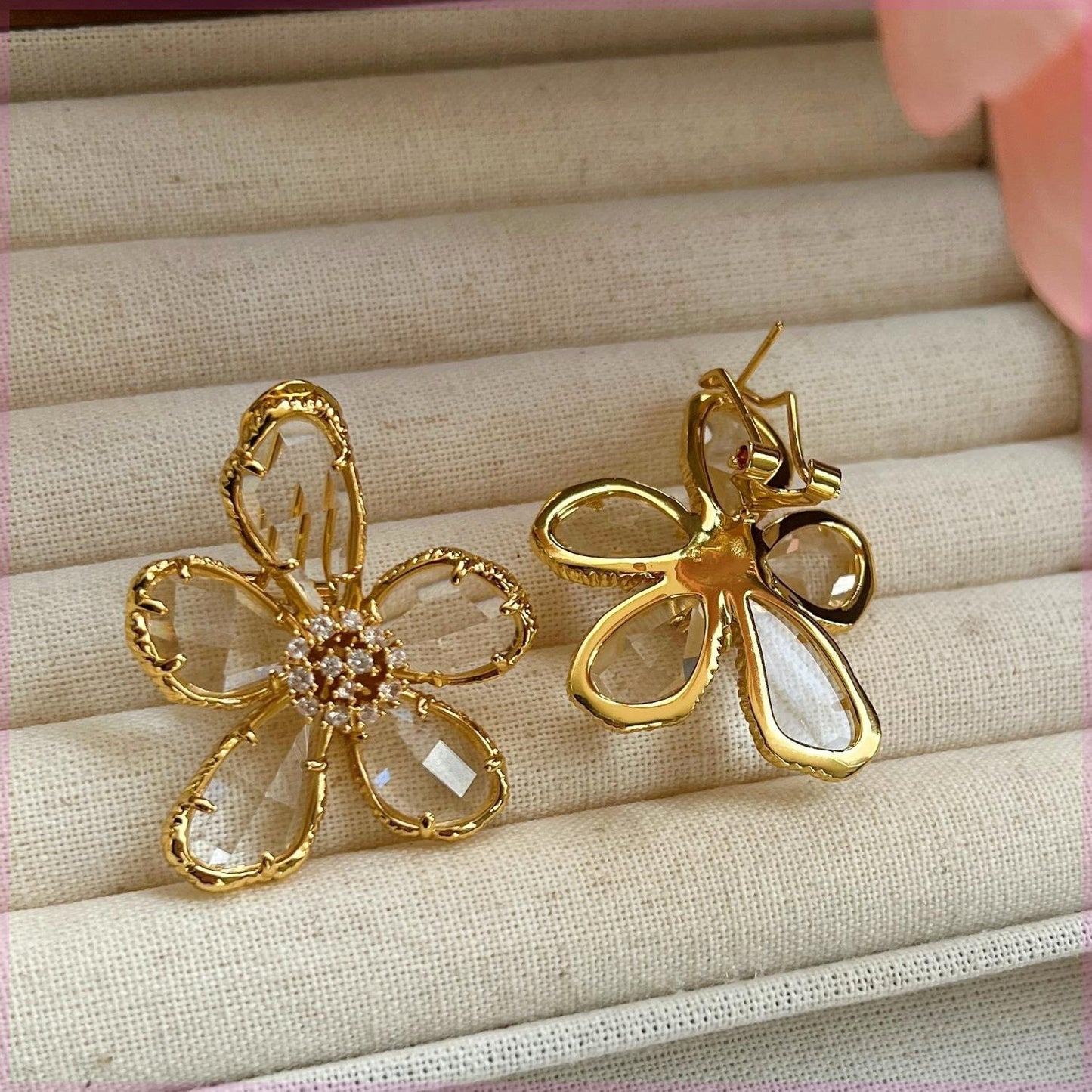 French Flower Temperament High Sense Exaggerated Bow Stud Earrings