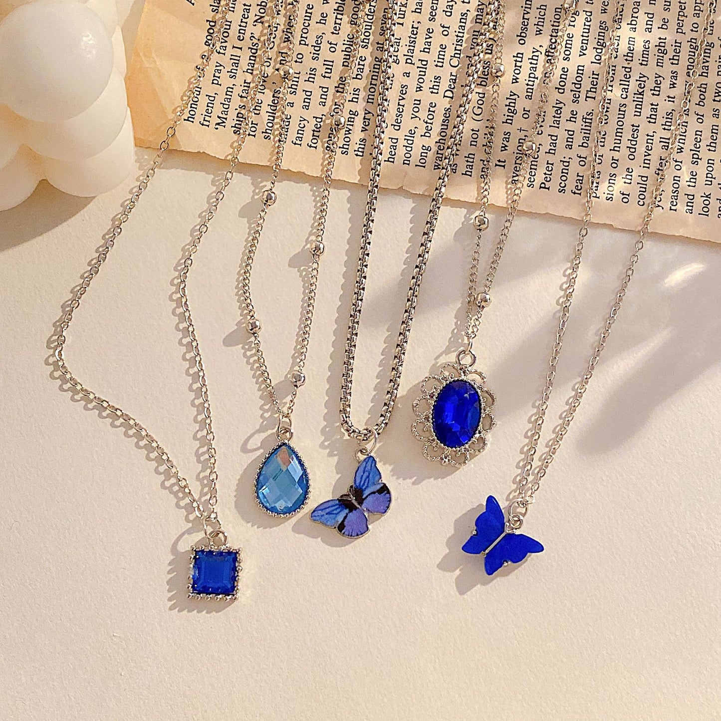 Creative High Sense Niche Drop-shaped Pendant Necklaces