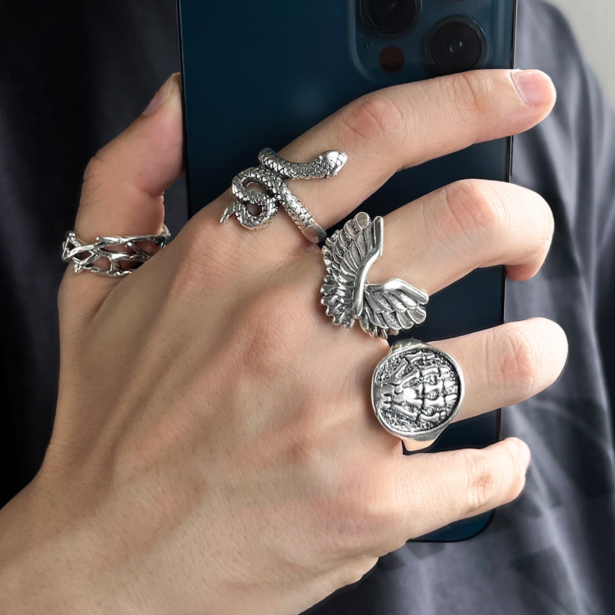 Clearance Vintage Creative Heart Hollow Butterfly Rings