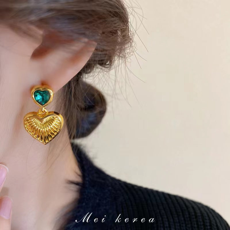 Light Luxury Minority Design Sense Trendy Three-dimensional Shell Pattern Fashionable Earrings