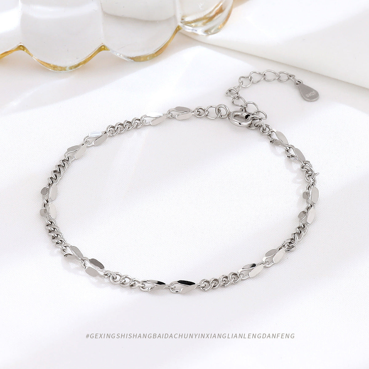 Women's For Design Chain Simple Retro High-grade Light Luxury Bracelets