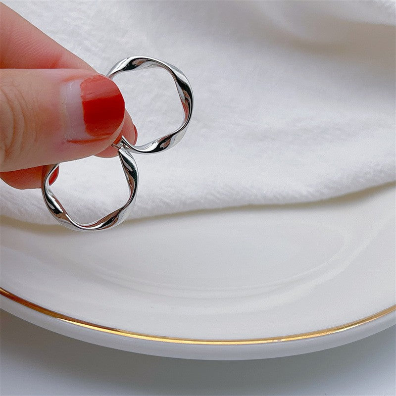 Simple Elegant Fashionable Shaped Circle Female Soft Earrings