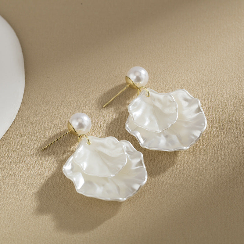 Women's Pearl Shell Super Temperament Wild Popular Ear Clip