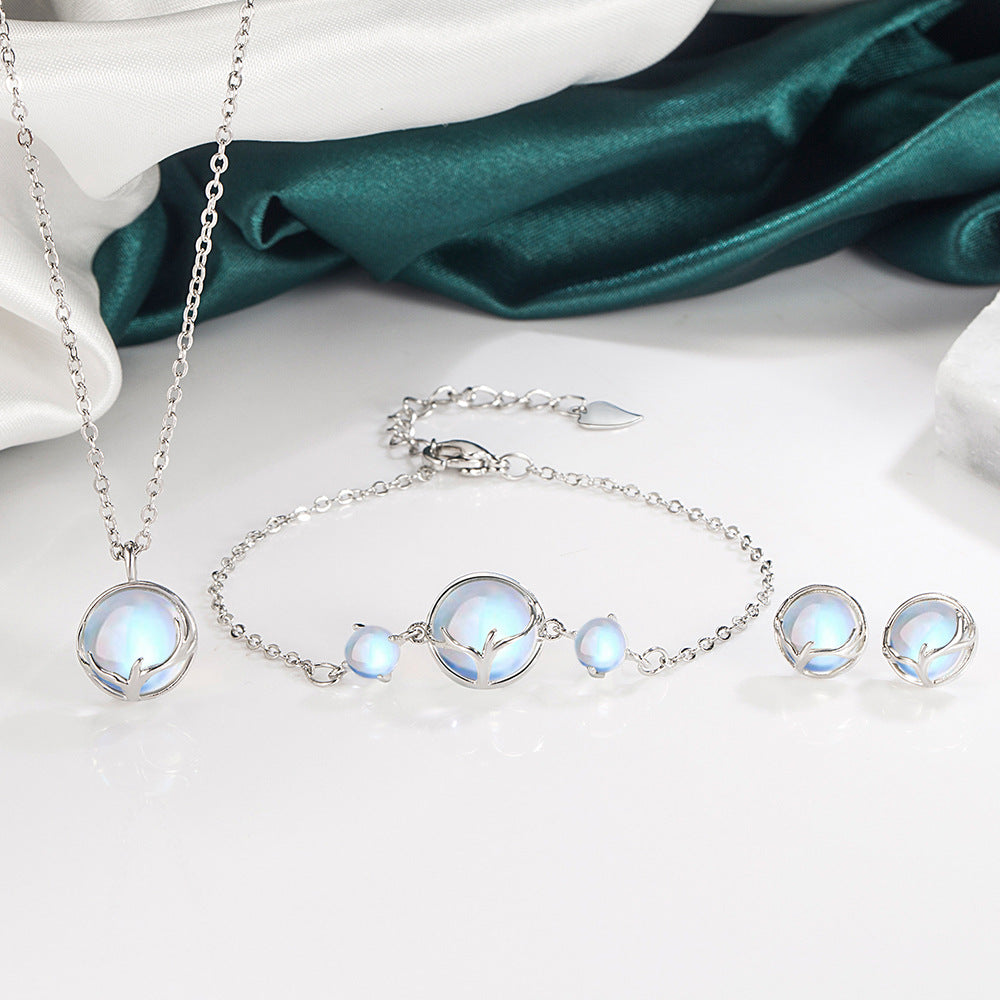 Women's Lu Has You Retro Moonstone High-grade Ear With Fresh All Bracelets