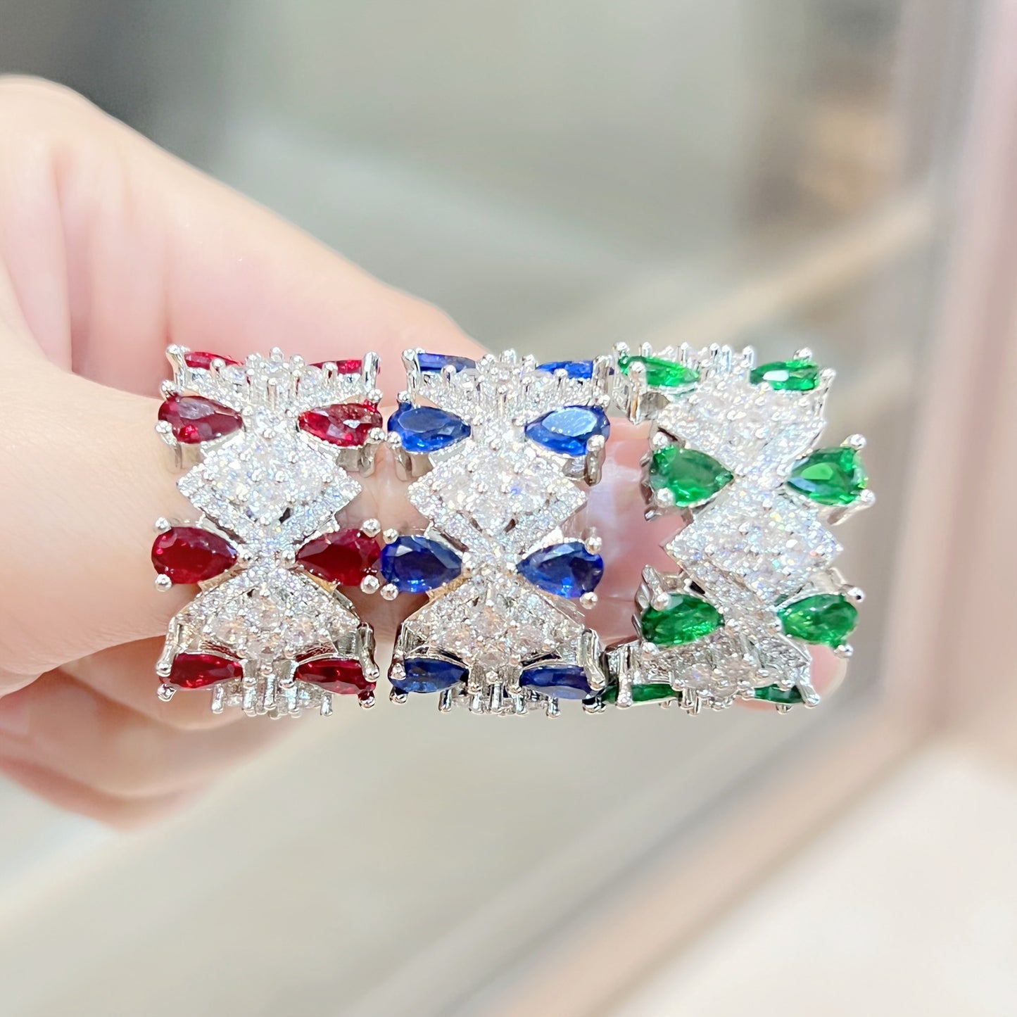 Bijoux Bagues incrustées de luxe en diamant rouge et bleu