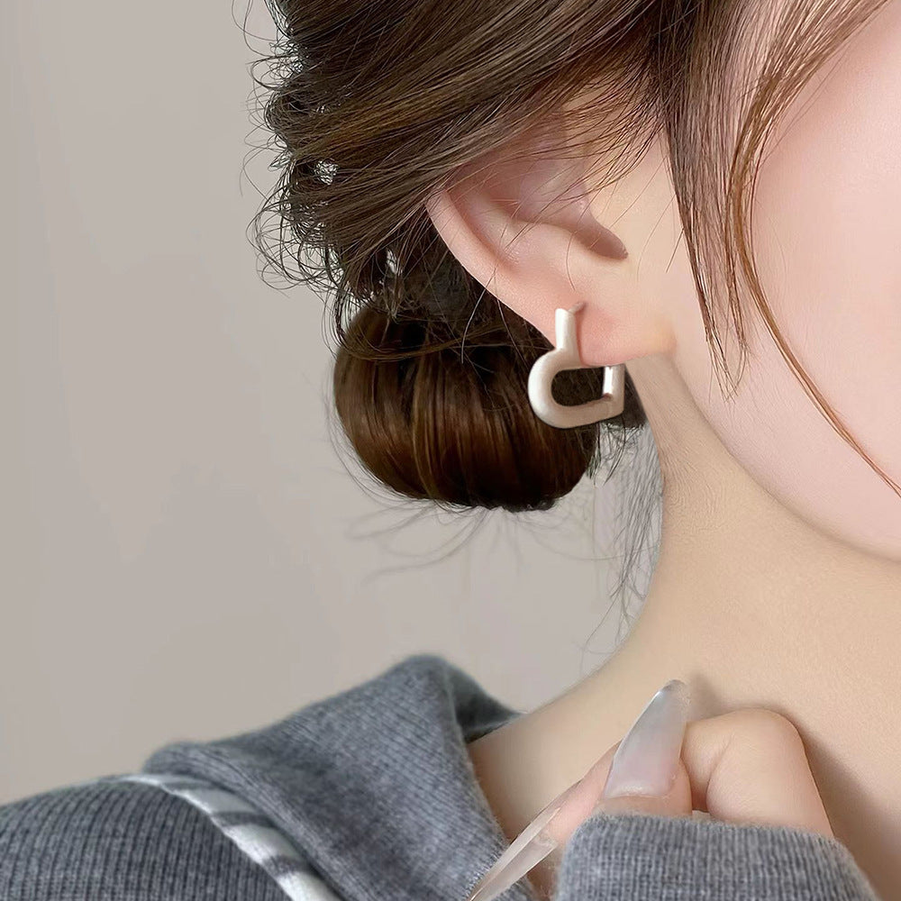 Simple Fashion Commuter Light Luxury High-grade Brushed Earrings