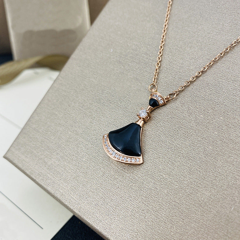 Version Red Agate Clavicle Chain Titanium Steel Rose Necklaces