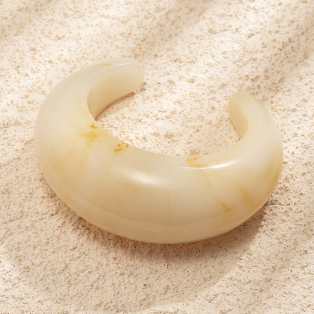 Fashion Curved Texture Irregular Acrylic Acetate Bracelet