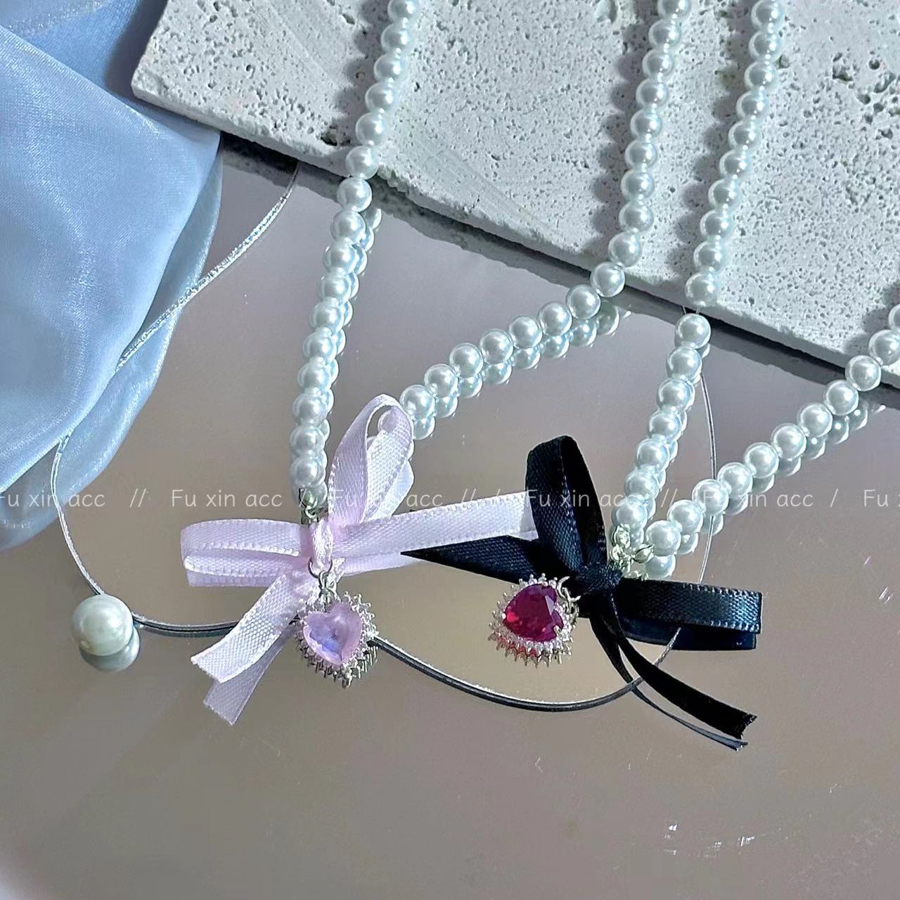 Chun Desire Style Love Pearl Bow Necklaces