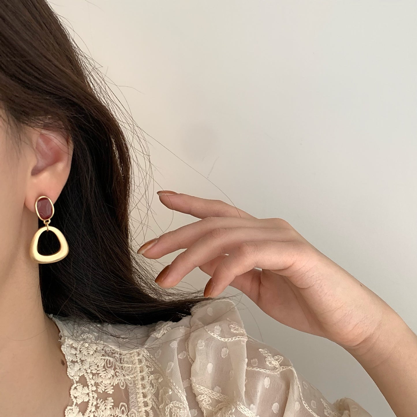 Needle Light Luxury Contrast Color Female Earrings