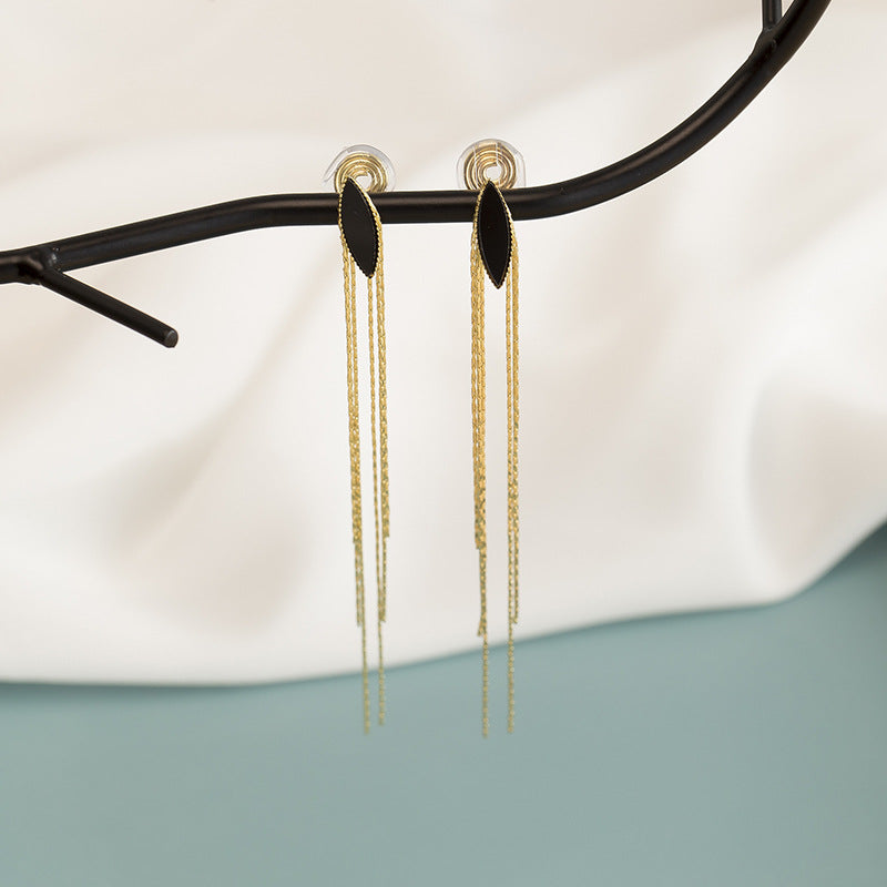Women's Metal Long Fringe Slimming Light Luxury High-grade Mosquito Coil Earrings