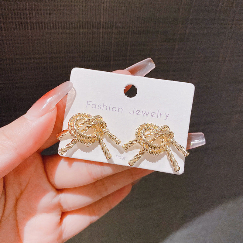 Trendy Lady's Commuter Style Sier Pin Earrings
