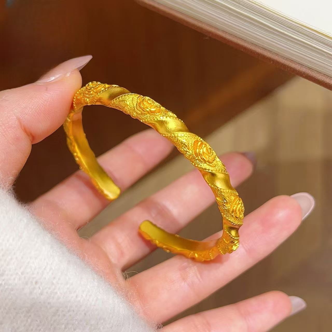 Gold Shop Alluvial Ancient Style Carved Rose Bracelets