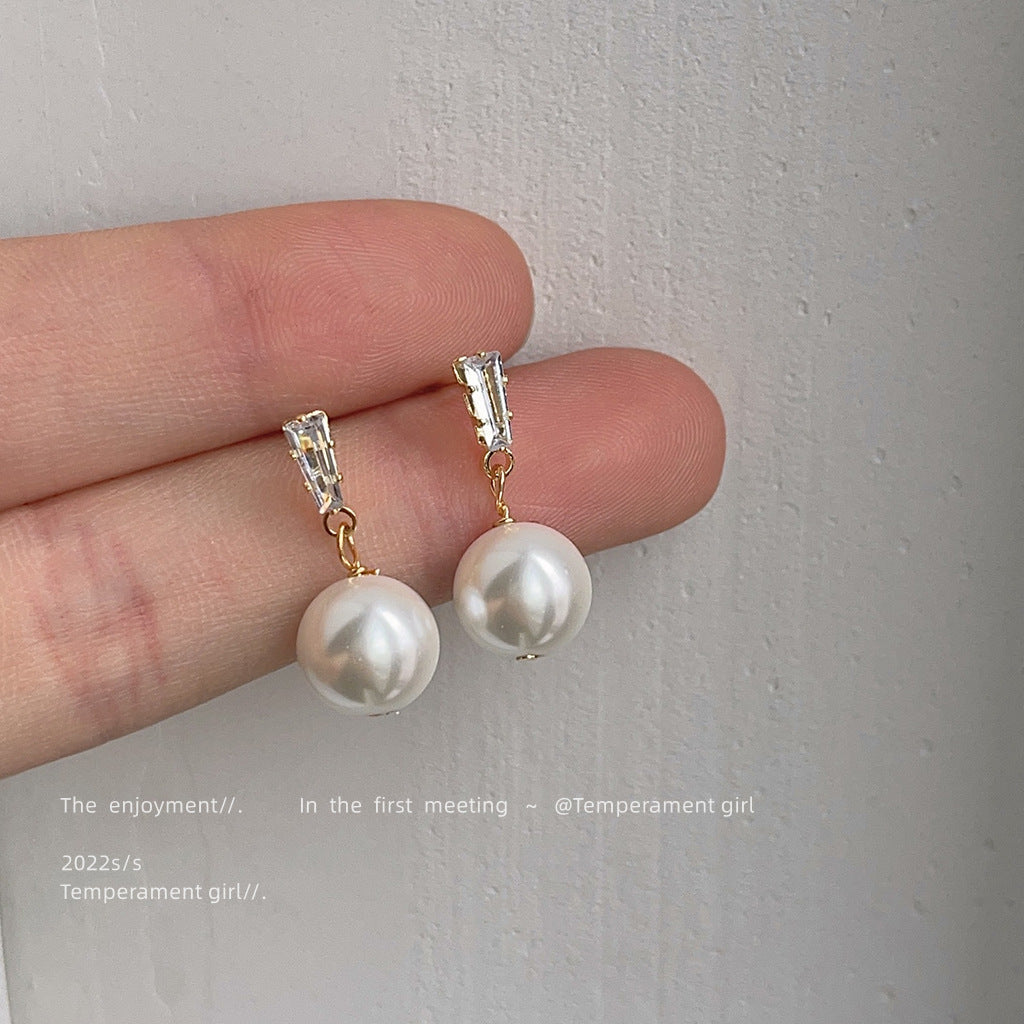 Boucles d'oreilles hautes pour femmes, tempérament Simple et frais, mode sauvage