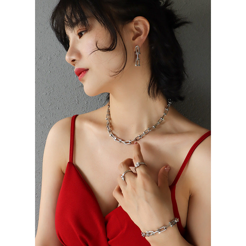 U-shaped Vachette Clasp Female Titanium Steel Jewelry Set