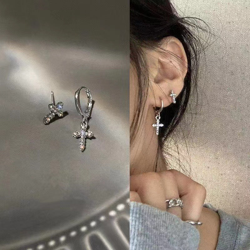 Women's Asymmetric Cross Style Temperament Ear Clip Cold Fashionable Stud Earrings