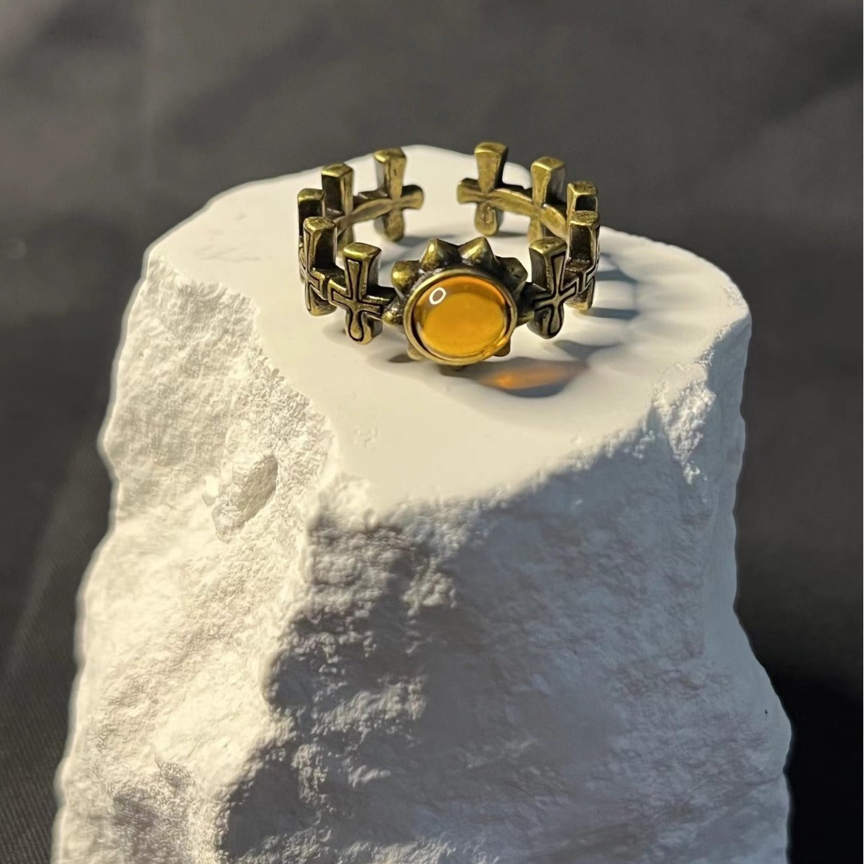 Men's Vintage Black Gold Amber Dragon Gilding Cross Apollo Ring