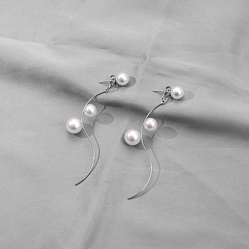 Elegant Geometric Line Pearl Ear Two Earrings