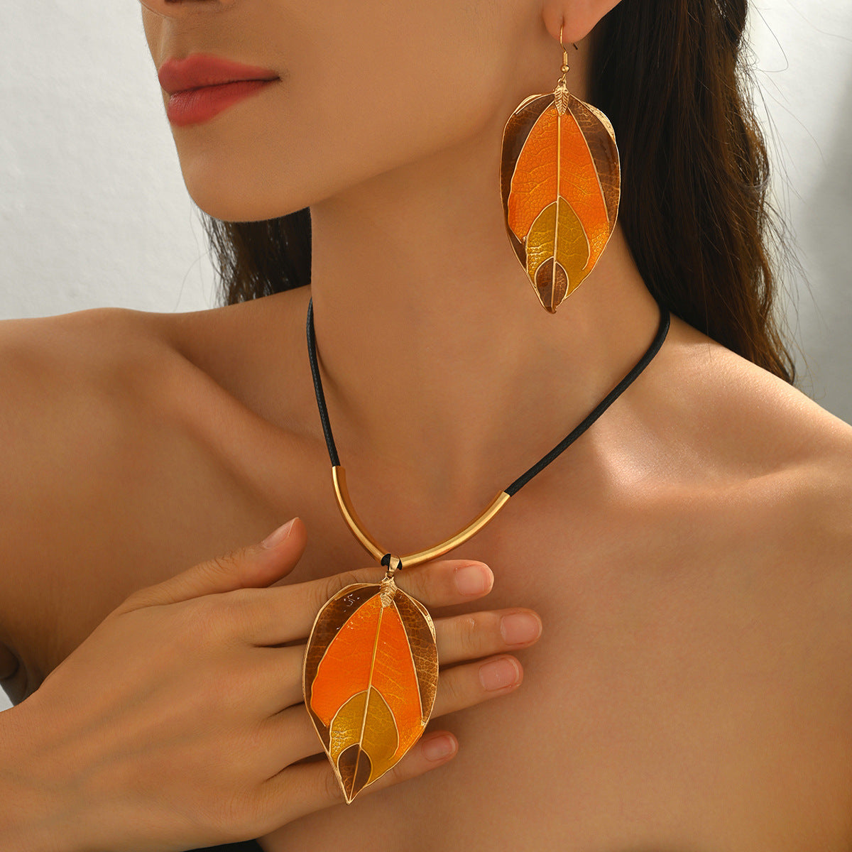 Women's Dripping Oil Leaves Suitable For Street Jewelry Set