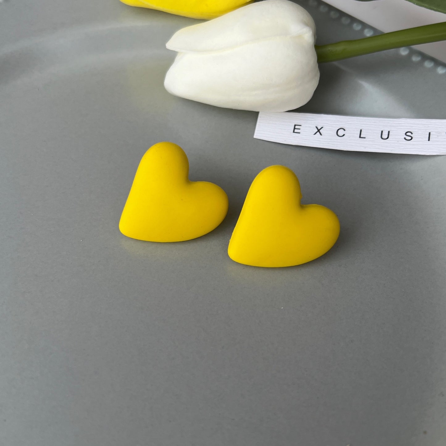 Ear Spray Paint Acrylic White Simple Stud Earrings
