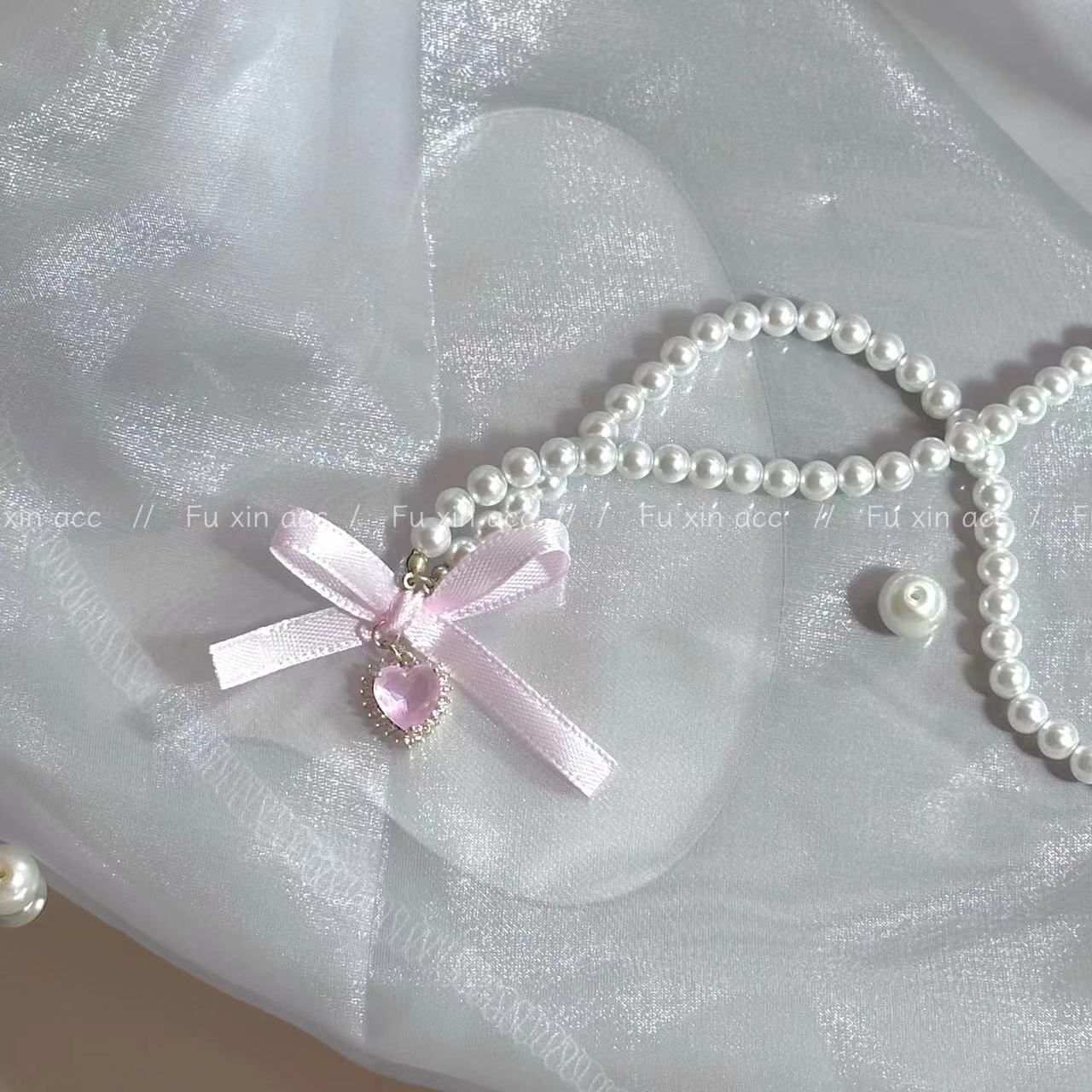 Chun Desire Style Love Pearl Bow Necklaces