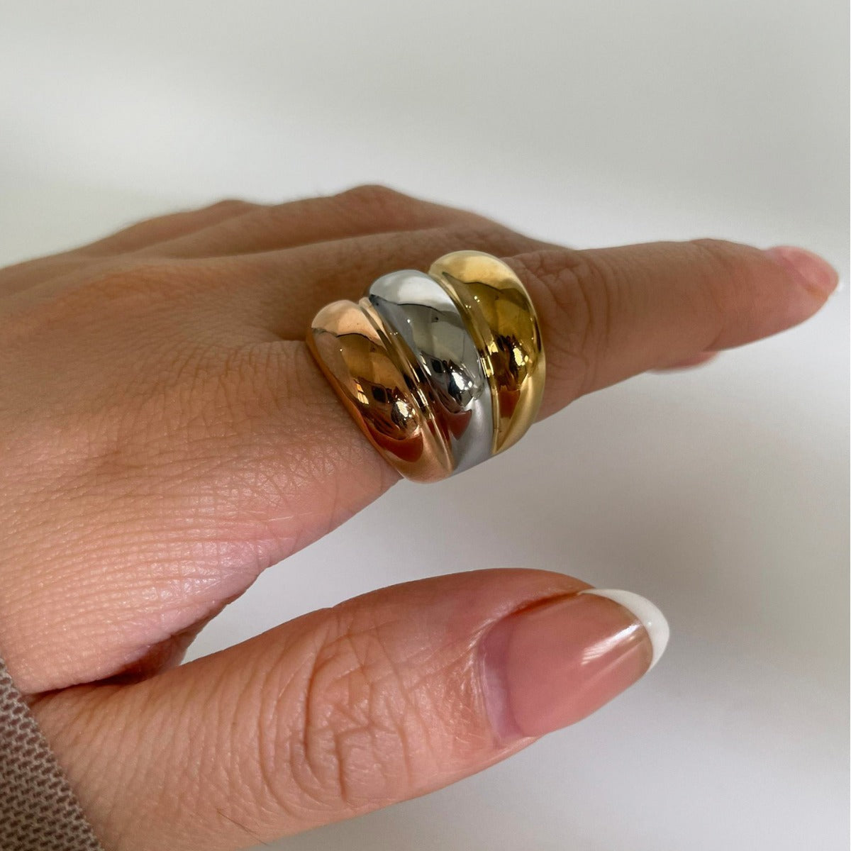 Cold Style Titanium Steel Three Contrast Color Gold Ring